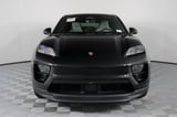 Macan Electric