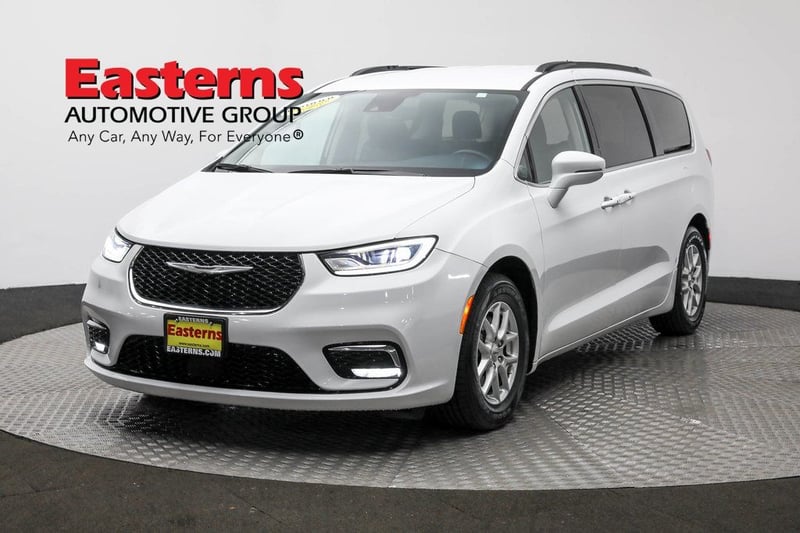Used 2022 Chrysler Pacifica Touring L with VIN 2C4RC1BG9NR158171 for sale in Sterling, VA