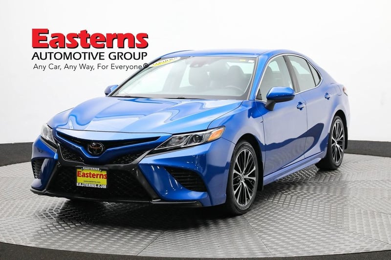 Used 2019 Toyota Camry SE with VIN 4T1B11HK2KU272834 for sale in Sterling, VA