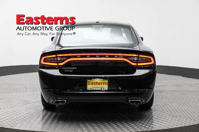 Charger SXT