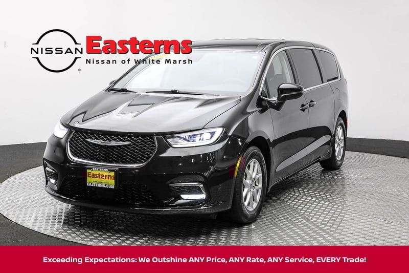 Used 2023 Chrysler Pacifica Touring L with VIN 2C4RC1BG5PR552544 for sale in Sterling, VA