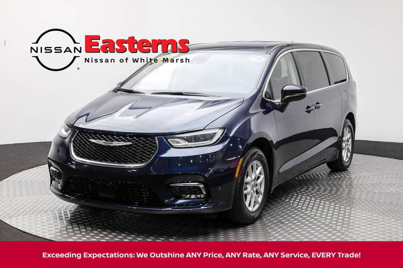 Used 2023 Chrysler Pacifica Touring L with VIN 2C4RC1BG7PR532571 for sale in Sterling, VA
