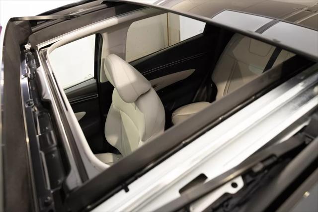 Tucson Hybrid Luxury