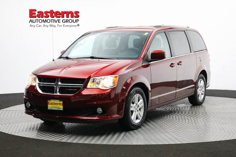 Used 2018 Dodge Grand Caravan SXT with VIN 2C4RDGCG1JR239562 for sale in Sterling, VA