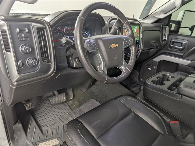 Silverado 3500HD Crew Cab LTZ