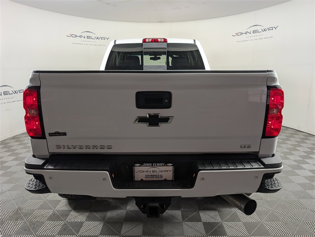 Silverado 3500HD Crew Cab LTZ