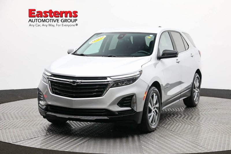 Used 2022 Chevrolet Equinox LT with VIN 3GNAXKEV1NL264121 for sale in Sterling, VA