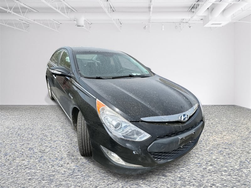 Used 2015 Hyundai Sonata Hybrid Base with VIN KMHEC4A48FA120777 for sale in Fairfax, VA