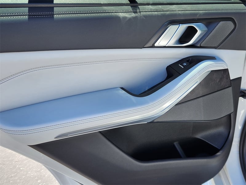 X5 M50i