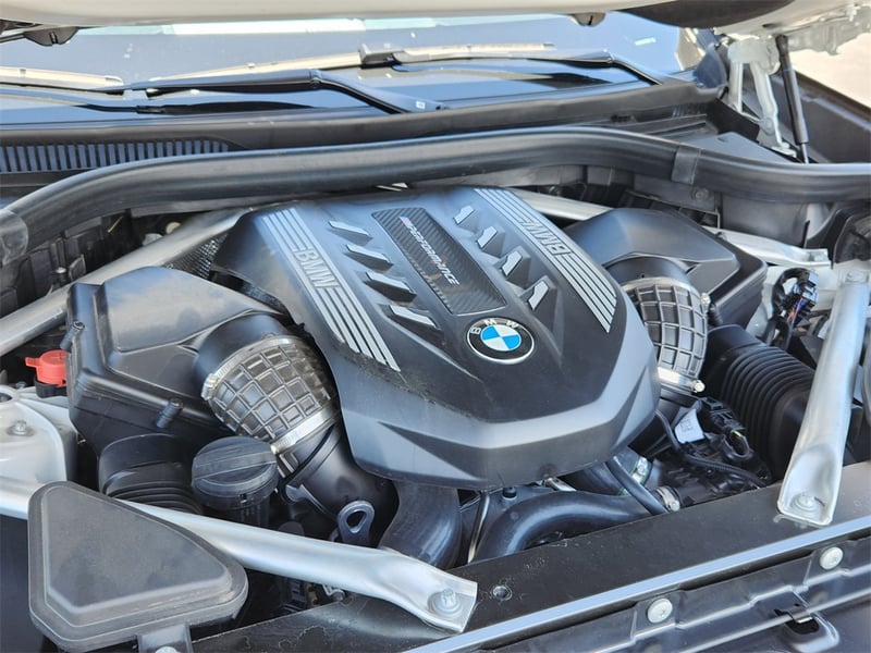 X5 M50i