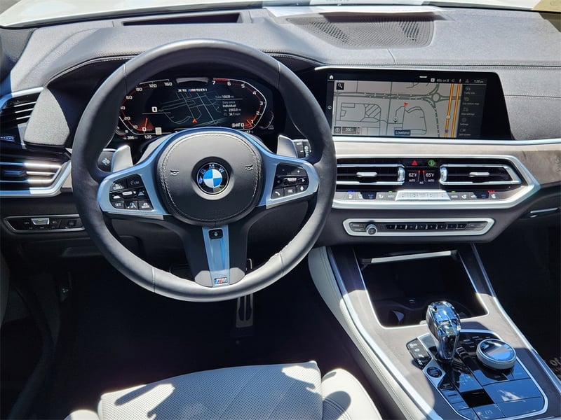 X5 M50i
