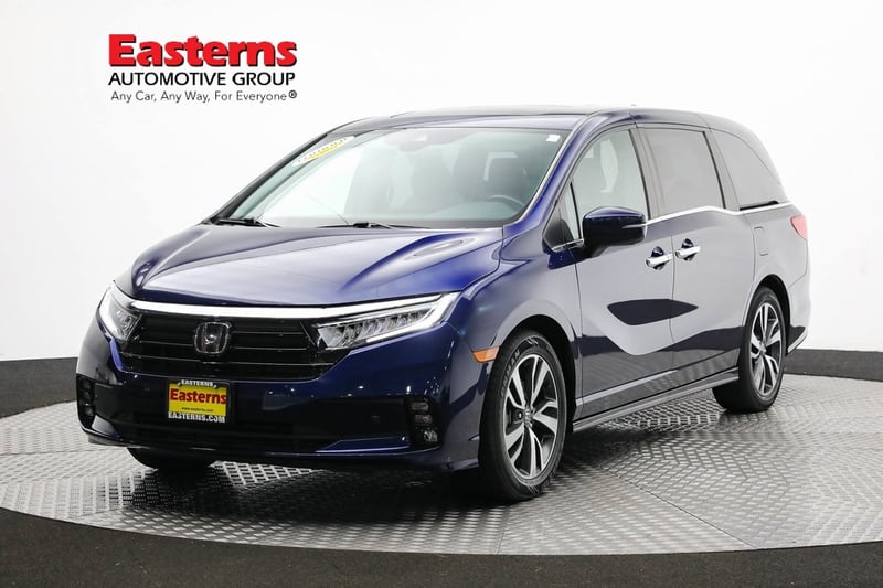 Used 2021 Honda Odyssey Touring with VIN 5FNRL6H89MB011498 for sale in Sterling, VA