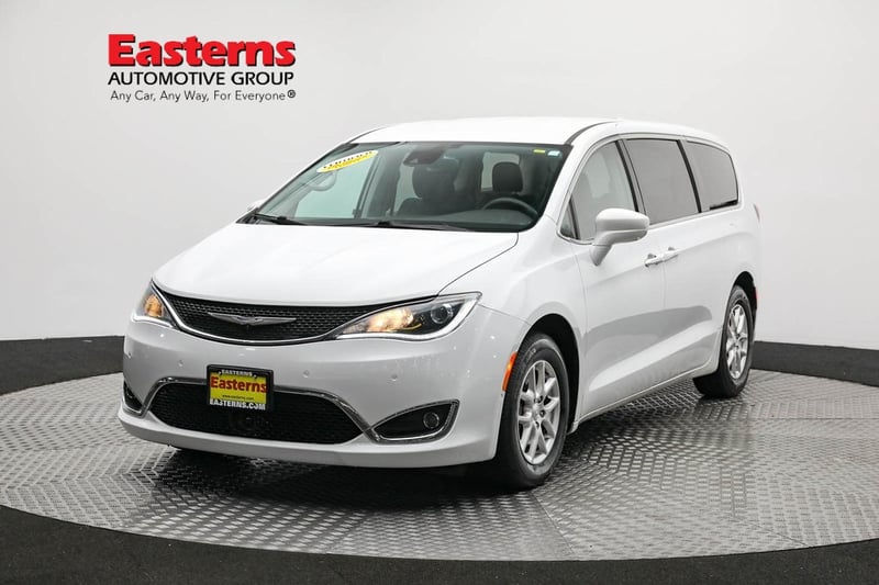 Used 2020 Chrysler Pacifica Touring with VIN 2C4RC1FG0LR187193 for sale in Sterling, VA