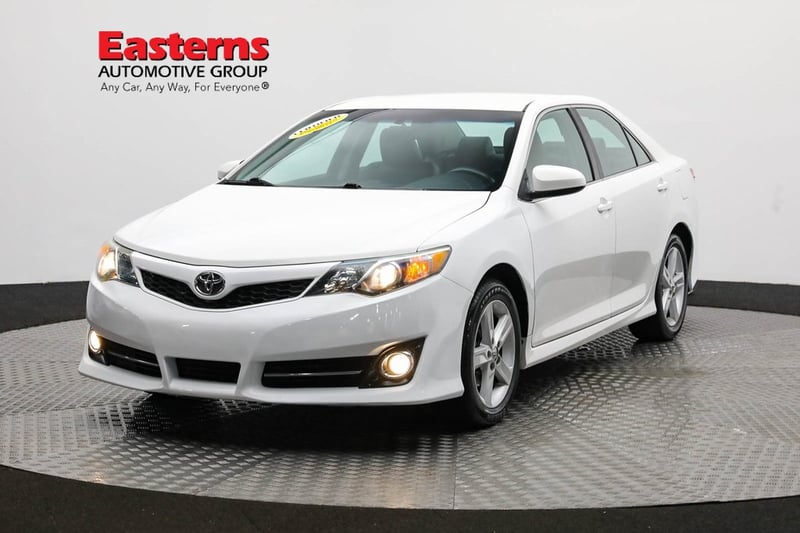 Used 2014 Toyota Camry SE with VIN 4T1BF1FKXEU801813 for sale in Sterling, VA