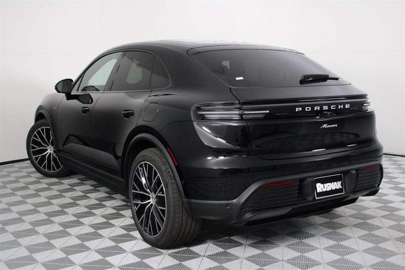 Macan Electric