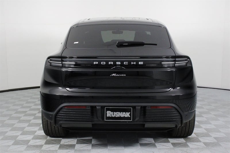 Macan Electric