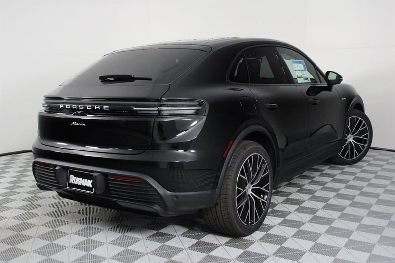 Macan Electric