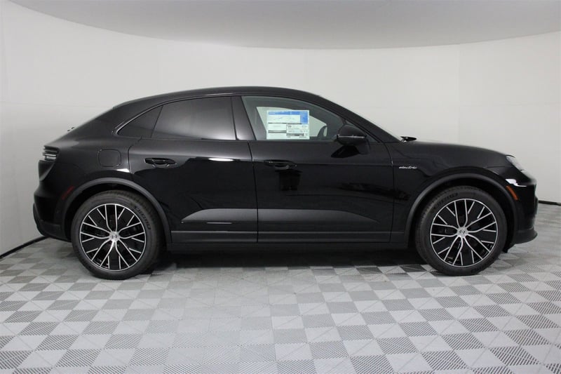 Macan Electric