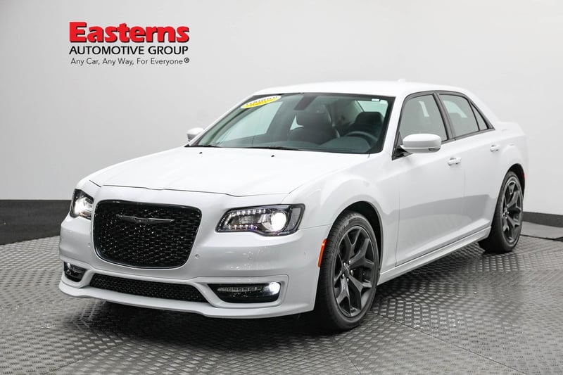 Used 2022 Chrysler 300 Touring L with VIN 2C3CCADG9NH236865 for sale in Sterling, VA