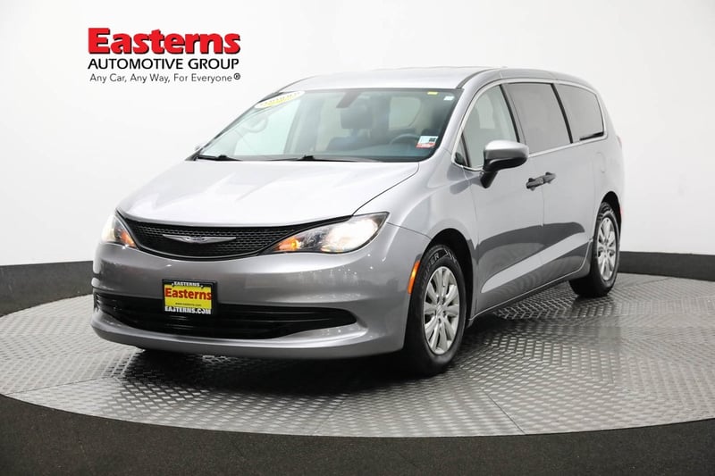 Used 2019 Chrysler Pacifica L with VIN 2C4RC1AG8KR704049 for sale in Sterling, VA