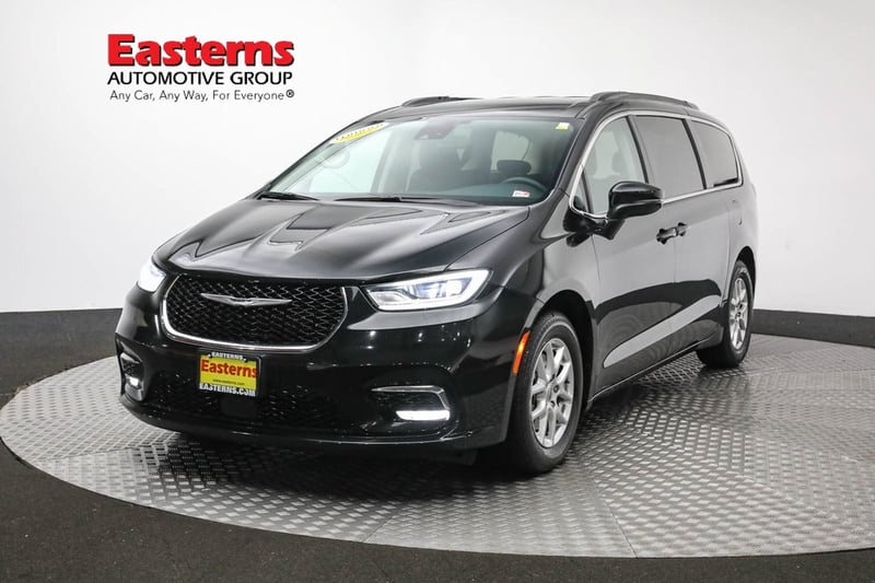 Used 2022 Chrysler Pacifica Touring L with VIN 2C4RC1BG7NR214561 for sale in Sterling, VA