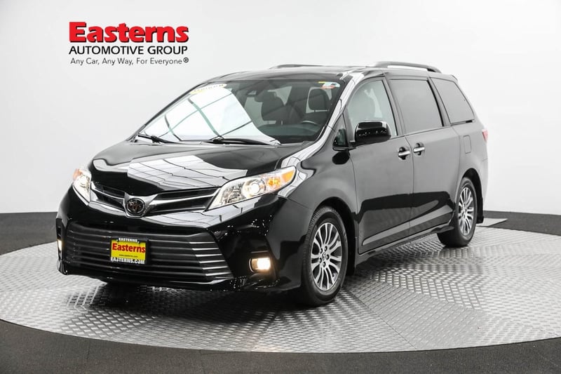 Used 2020 Toyota Sienna XLE with VIN 5TDYZ3DC7LS044383 for sale in Sterling, VA