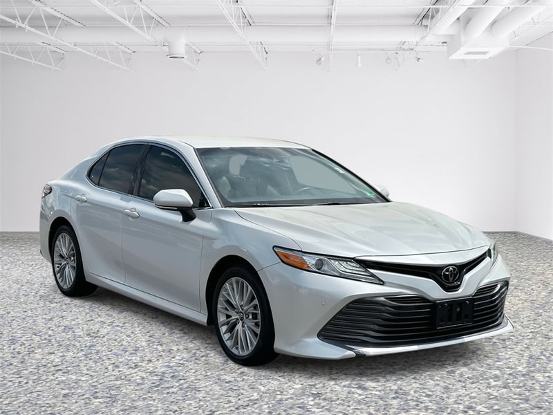 Used 2018 Toyota Camry XLE with VIN 4T1B11HK8JU024683 for sale in Fairfax, VA