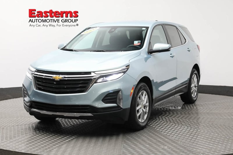 Used 2022 Chevrolet Equinox LT with VIN 2GNAXKEV1N6112733 for sale in Sterling, VA